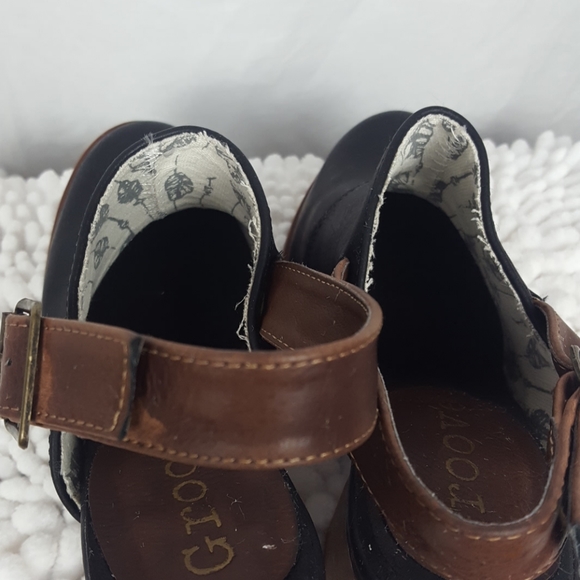 Groove Tan Black Platform Heels Sz 7 - Picture 4 of 6